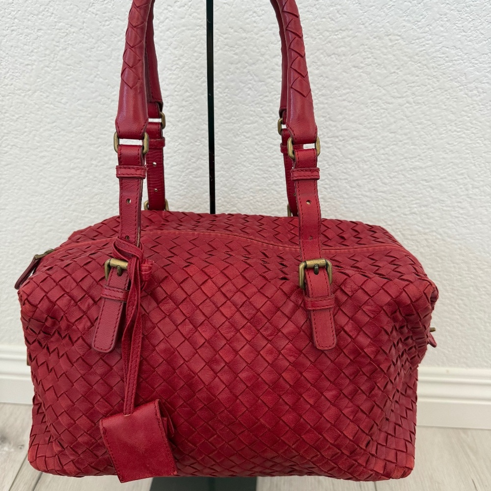 Bottega Veneta Intrecciato Montaigne Bag